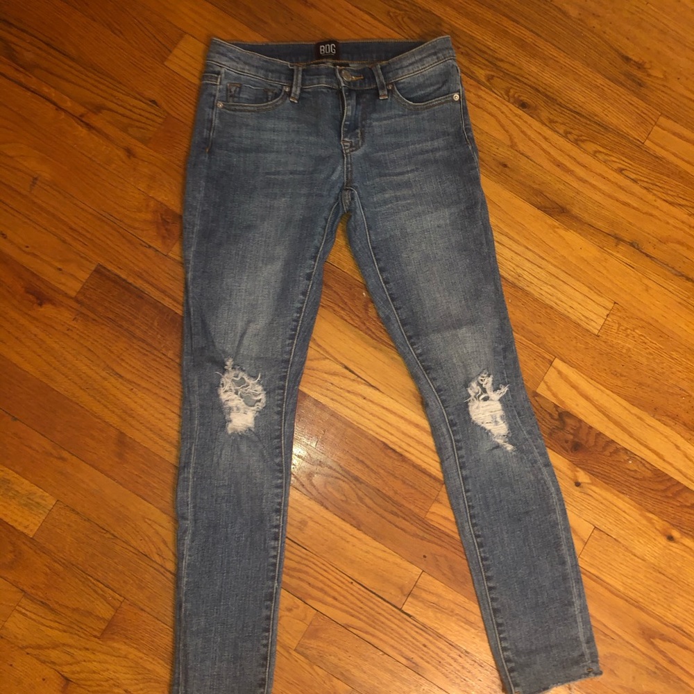 BDG Twig Mid-Rise distressed jeans